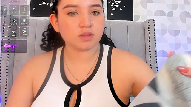 cristhi esterling online show from November 2025 12:30:01 PM