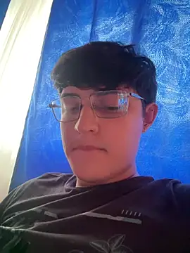 yesitwink  online show from March 2026 08:41:01 PM