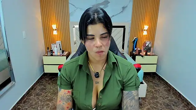 KAROLLJONES1 online show from January 2026 07:26:02 PM