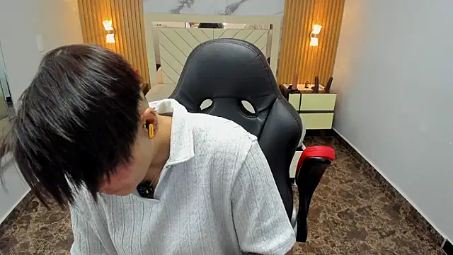 KAROLLJONES1 online show from March 2026 07:31:02 PM