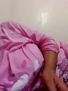 Snapshot of folazwina chatting on October 2025 08:39:01 PM folazwina online show from October 2025 08:39:01 PM