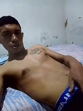 Snapshot of MisterMond30 chatting on January 2026 06:04:01 AM MisterMond30 online show from January 2026 06:04:01 AM