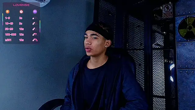 AlanCutee online show from October 2025 11:40:01 AM