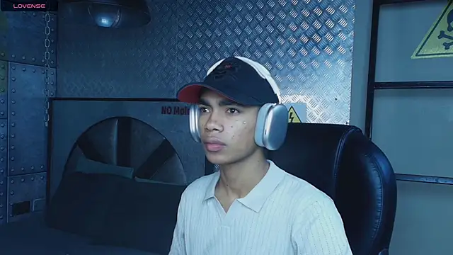 AlanCutee online show from December 2025 11:40:02 AM