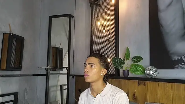 AlanCutee online show from March 2026 11:46:02 AM