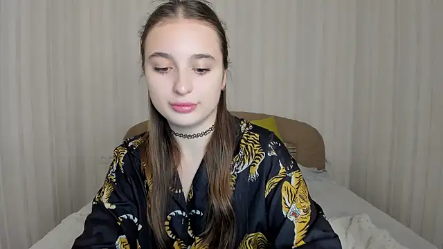 Snapshot of Daria_de_luxe chatting on October 2025 02:04:02 PM Daria de luxe online show from October 2025 02:04:02 PM
