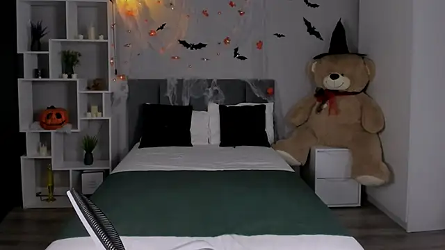 AnoraDark online show from October 2025 12:44:02 PM