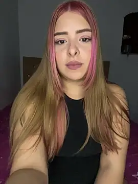 Nahomy cm online show from July 2026 03:59:02 AM
