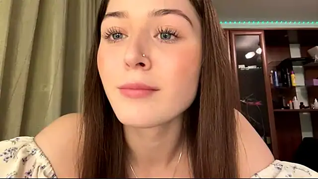 Adel strongwoman online show from December 2025 05:09:01 PM