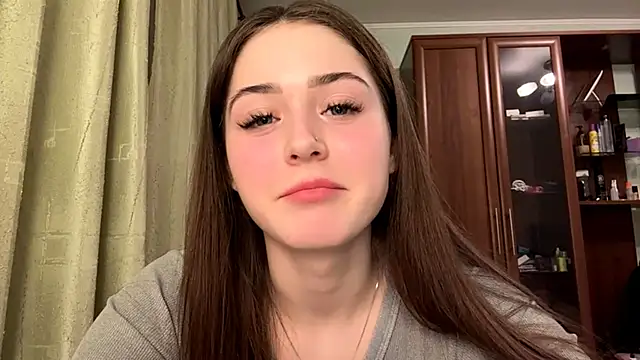 Adel strongwoman online show from March 2026 07:39:01 PM