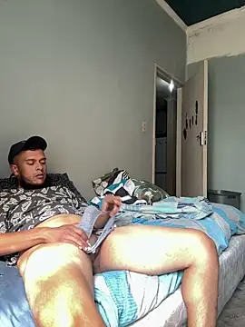 Snapshot of Smallboybigworld chatting on January 2026 08:08:01 AM Smallboybigworld online show from January 2026 08:08:01 AM