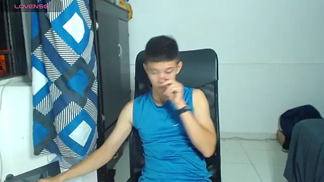 JhoanVelezModel online show from October 2025 05:16:02 AM