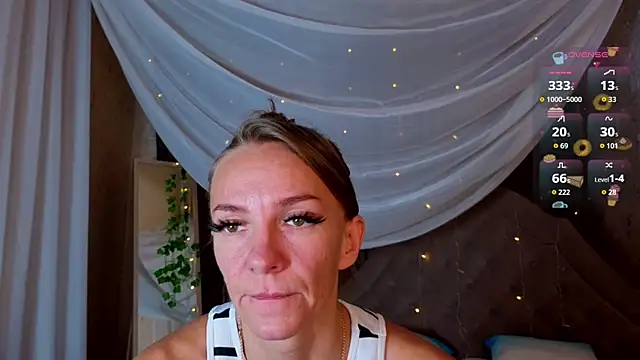 Jesica mooon online show from September 2025 01:27:01 AM