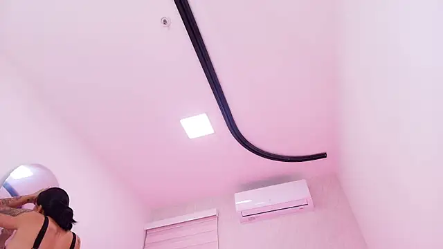 emma madi online show from November 2025 11:54:02 AM