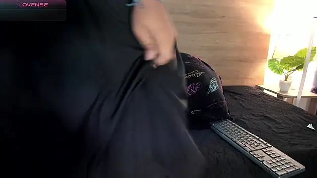 BellaNixs online show from March 2026 11:37:01 AM