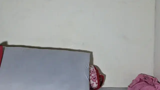 SexyBitchx01 online show from November 2025 06:06:02 PM