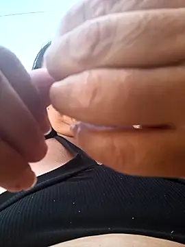 Snapshot of Dirty-Mature chatting on November 2025 03:45:02 PM Dirty-Mature online show from November 2025 03:45:02 PM