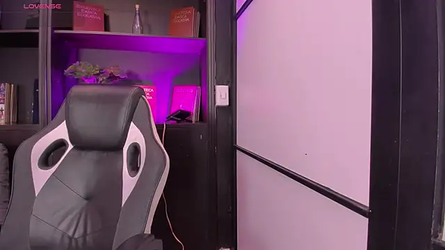 SamaraAnders  online show from November 2025 05:33:01 AM