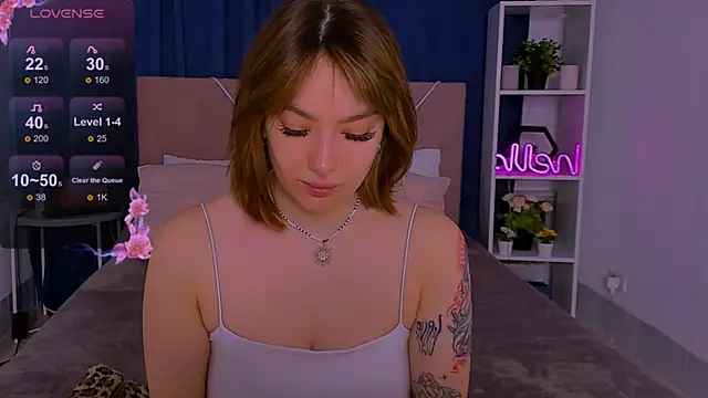 Emily Tylerr online show from February 2026 12:58:01 AM