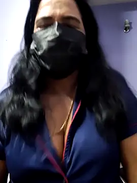 mallu-lover online show from October 2025 01:19:02 AM