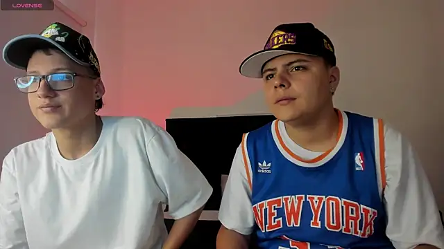 Snapshot of NoahLux chatting on October 2025 07:23:02 PM NoahLux online show from October 2025 07:23:02 PM