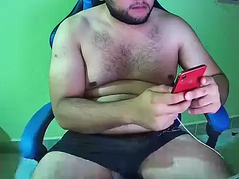 Snapshot of Bearmexicano69 chatting on September 2025 04:24:01 AM Bearmexicano69 online show from September 2025 04:24:01 AM