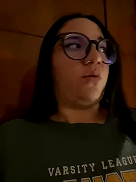 Snapshot of sara_roy04_ chatting on September 2025 03:28:01 AM sara roy04  online show from September 2025 03:28:01 AM