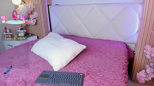 veronica hill  online show from March 2026 03:12:01 AM