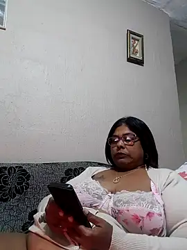 Snapshot of mileesha chatting on June 2026 06:32:02 PM mileesha online show from June 2026 06:32:02 PM