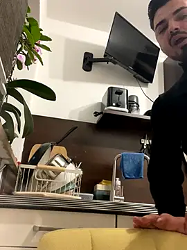 Snapshot of imooLoov chatting on November 2025 04:28:01 PM imooLoov online show from November 2025 04:28:01 PM