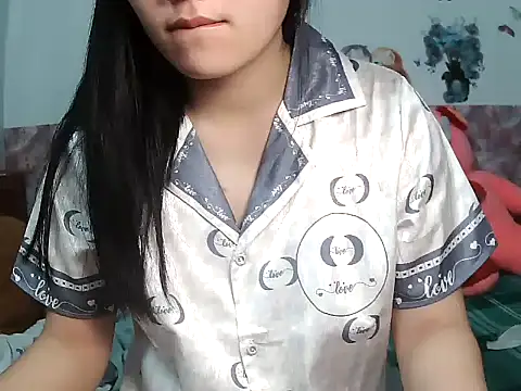 Linda-24 online show from April 2026 08:25:02 PM