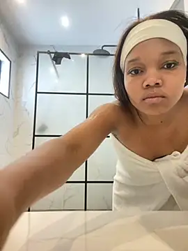 Snapshot of BaddestAss22 chatting on September 2025 09:03:02 AM BaddestAss22 online show from September 2025 09:03:02 AM