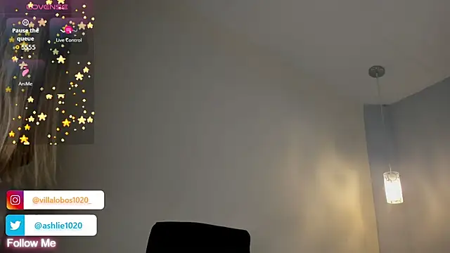 MiaVillalobos online show from October 2025 12:07:02 PM