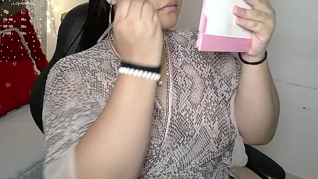 Snapshot of heluejamil chatting on February 2026 08:08:02 PM heluejamil online show from February 2026 08:08:02 PM