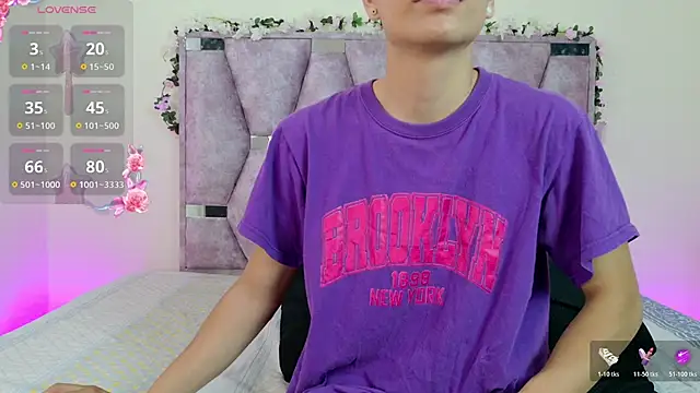 lana and liam  online show from November 2025 09:22:01 AM