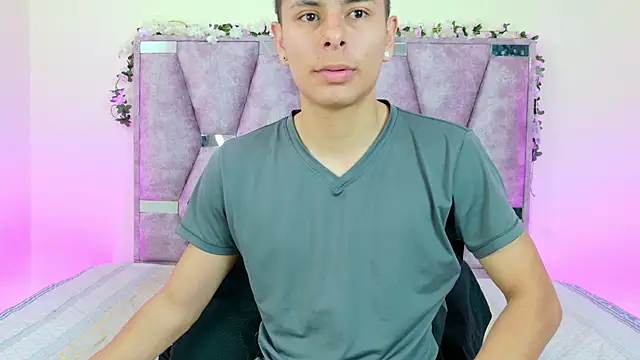 lana and liam  online show from December 2025 09:26:02 AM