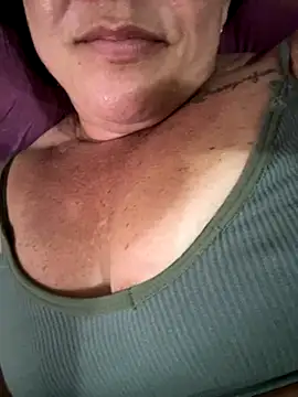 Snapshot of MaluLemos chatting on September 2025 07:52:02 PM MaluLemos online show from September 2025 07:52:02 PM