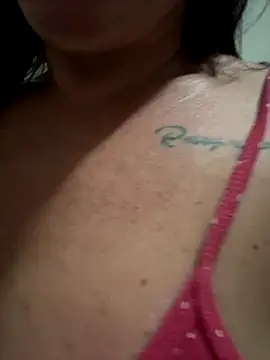 Snapshot of MaluLemos chatting on October 2025 09:35:01 PM MaluLemos online show from October 2025 09:35:01 PM