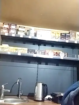 Snapshot of KimmyAghora chatting on December 2025 08:44:01 AM KimmyAghora online show from December 2025 08:44:01 AM