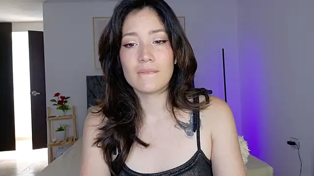 Eliih 01 online show from September 2025 02:22:01 PM