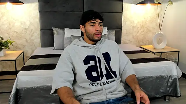 RaphaelDufort online show from November 2025 11:37:01 PM