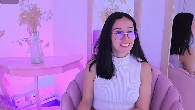 Ginevra esposito online show from September 2025 01:00:02 PM