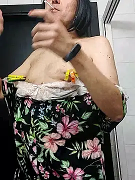 Emily de Carla online show from October 2025 06:49:02 PM