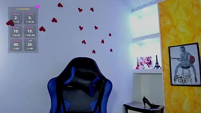 Raven Rouge  online show from March 2026 07:28:01 PM