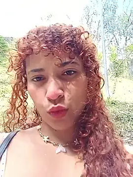 Vikyvoyeur online show from December 2025 06:37:02 PM