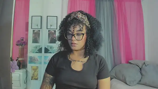 Darkflama1 online show from October 2025 06:28:02 PM