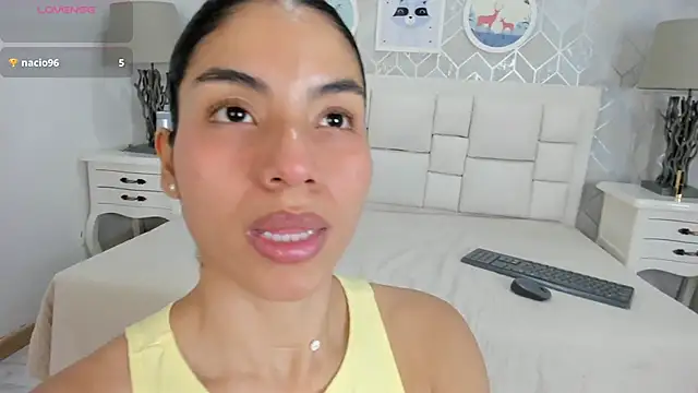 naia cox online show from January 2026 03:41:01 AM