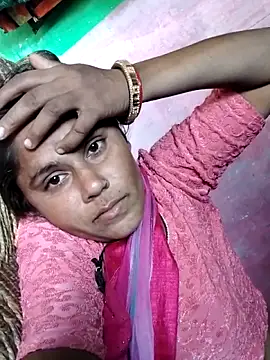 Hot-ilaiy online show from November 2025 03:52:02 AM