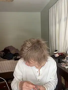 Snapshot of XanderOzzz chatting on January 2026 07:11:01 PM XanderOzzz online show from January 2026 07:11:01 PM