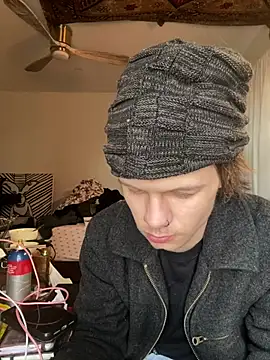 Snapshot of XanderOzzz chatting on February 2026 01:50:02 PM XanderOzzz online show from February 2026 01:50:02 PM